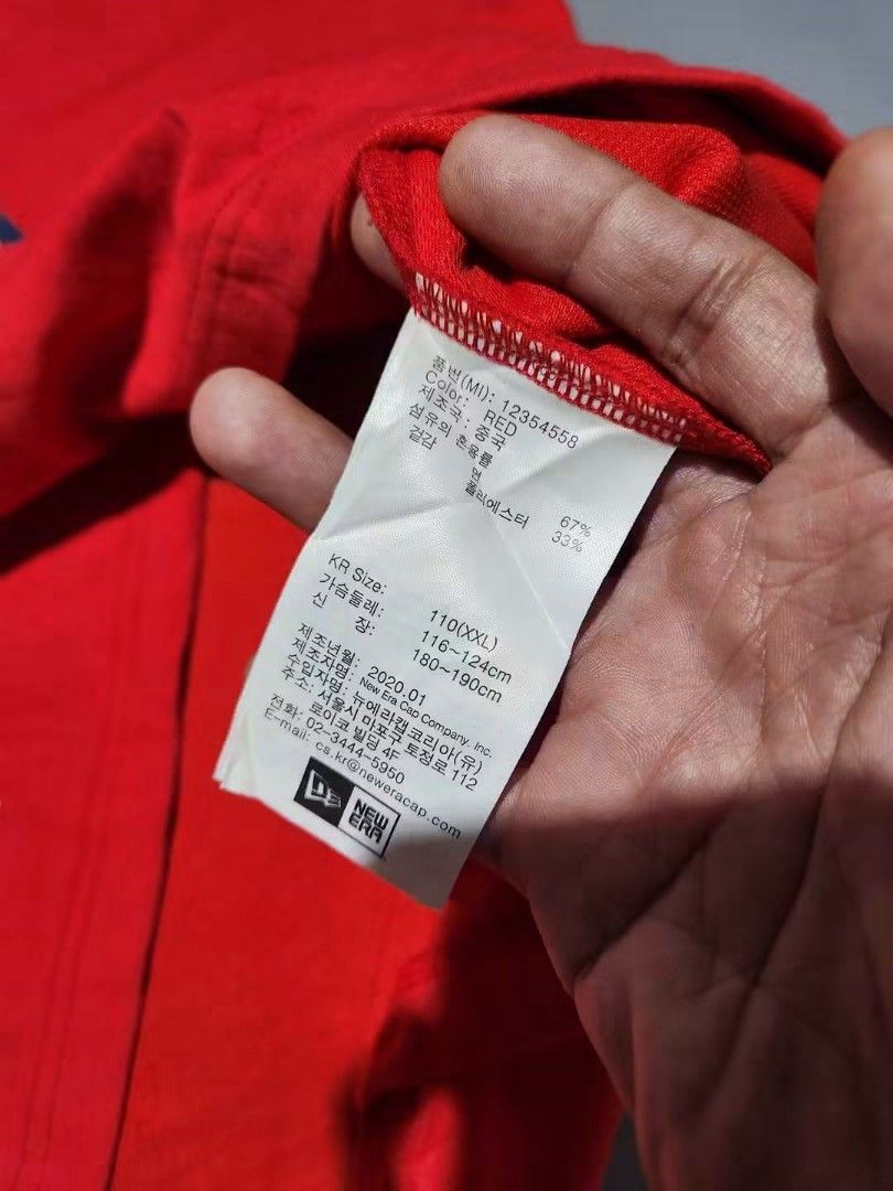 new era (Category: Activewear) located in General Santos City (Dadiangas). Submitted by alzacksimo35414 (Listing ID 1464900599, Image 3). Description: 680 +sf PHOTO MAY VARY DUE TO LIGHTING 🥰 Brand: NEW ERA ✅️actual dimention 23.5 × 29 ✅️as new condition ✅️10 colorate ✅no issue DISCLAIMER: Please note that I ZACK SIMON is not affiliated with or endorsed by any brand. Any brand names or trademarks mentioned are the properties of their respective 