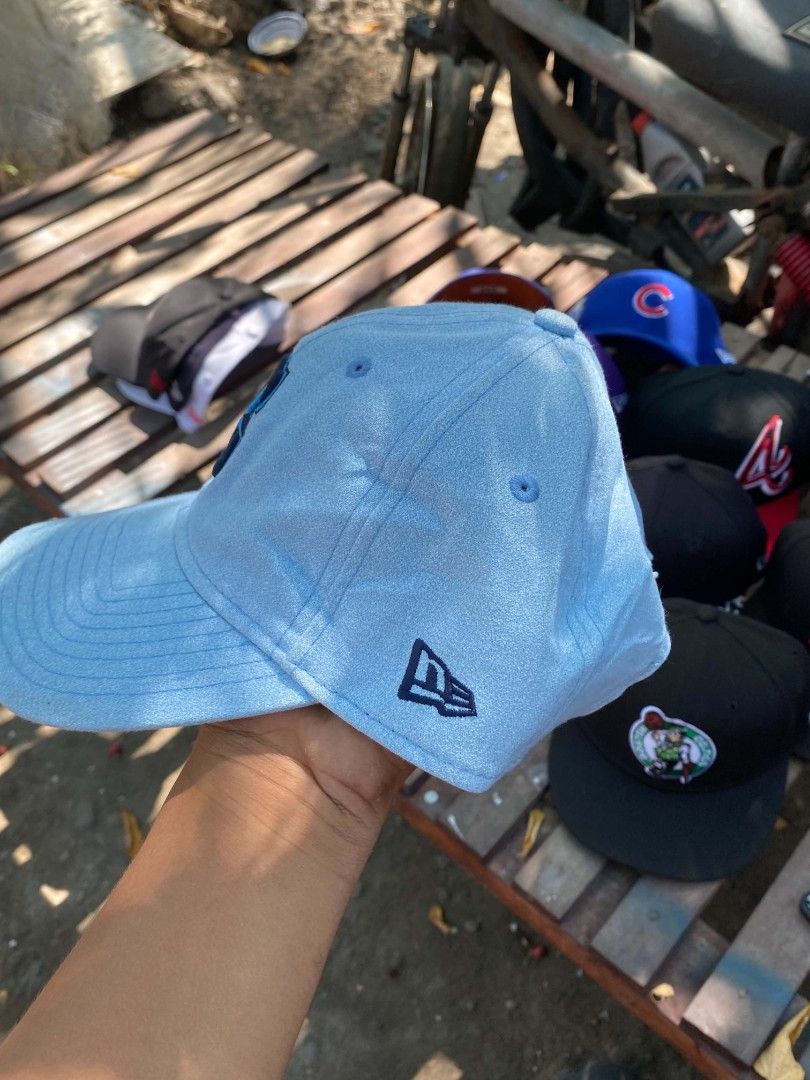 New Era 9Twenty Seattle Mariners Light Blue Baseball Cap (Category: Caps & Hats) located in Sibulan. Submitted by thethiftedcap0728 (Listing ID 1464887274, Image 2). Description: - Brand: New Era - Team: Seattle Mariners - Color: Light Blue - Style: 9Twenty Relaxed Fit Strapback - Condition: Brand new with price tag sticker underneath brim - Details: Embroidered front logo, interior tape branding, and official MLB genuine merchandise label.