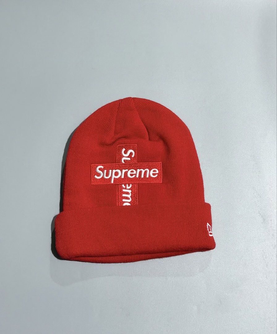 New Era collab with Supreme (Category: Beanies) located in Quezon City. Submitted by maddy.demie (Listing ID 1464921416, Image 1). Description: .