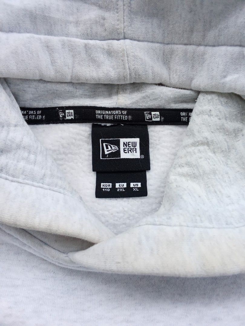 New era Hoodie (Category: Hoodies) located in Polomolok. Submitted by timog_high_ice (Listing ID 1464805998, Image 3). Description: - Size XLarge on tag - Width 27 - Length 30.5 - Need wash missing lace subrang Ganda 🫶.