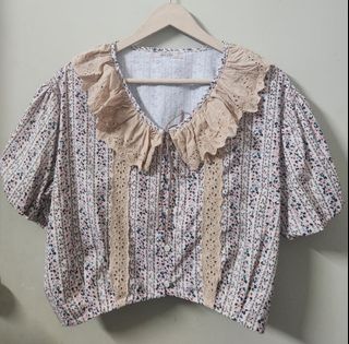 (Category: ) located in . Submitted by rvsl.closet (Listing ID 1464930464, Image 1). Description: .