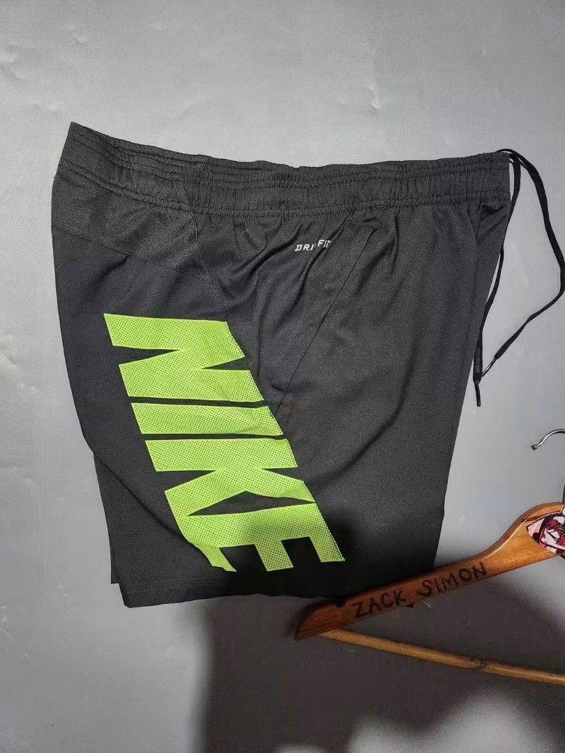 nike (Category: Activewear) located in General Santos City (Dadiangas). Submitted by alzacksimo35414 (Listing ID 1464891509, Image 3). Description: 580 +sf PHOTO MAY VARY DUE TO LIGHTING 🥰 Brand: NIKE ✅️actual dimention 34-37 × 18 ✅️as new condition ✅️9.9 colorate ✅no issue DISCLAIMER: Please note that I ZACK SIMON is not affiliated with or endorsed by any brand. Any brand names or trademarks mentioned are the properties of their respective owne
