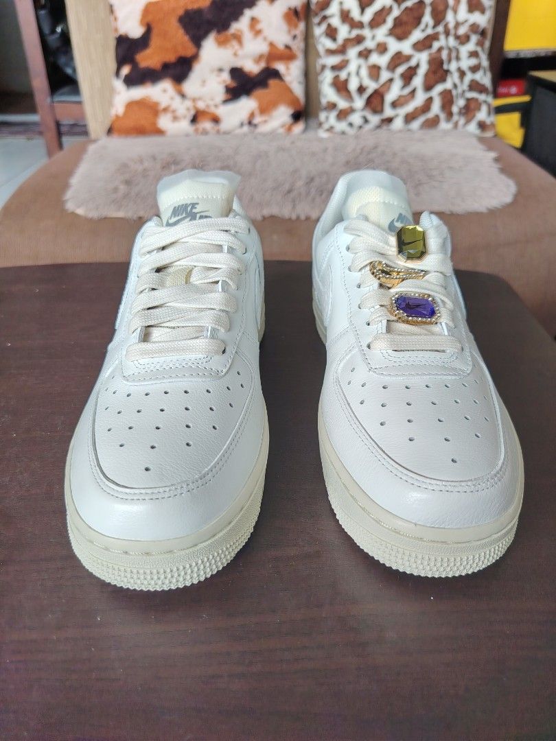 Nike Air Force 1 Low 07 LX Bling (Category: Sneakers) located in Agdangan. Submitted by lordie87 (Listing ID 1464965273, Image 3). Description: Brand New Bought in Kuwait Authentic No Box 5.5US Meet-up: Balanga Plaza and SM Bataan .