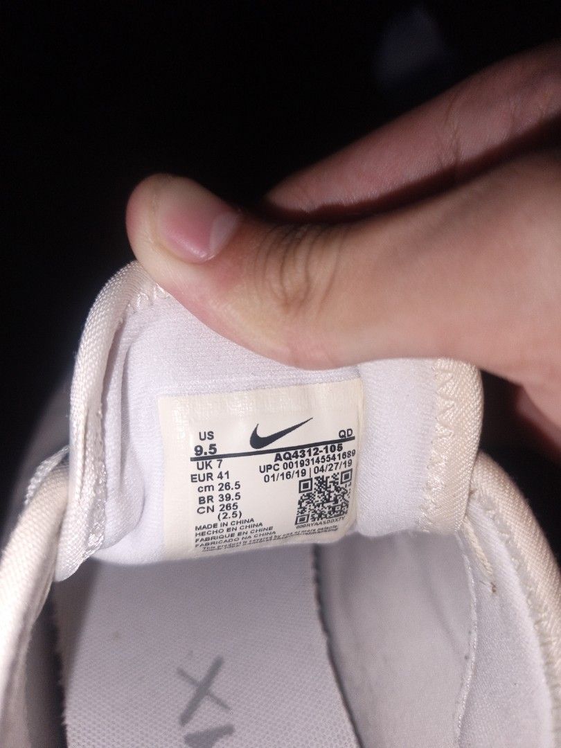 Nike air max dia (Category: Sneakers) located in Las Pinas. Submitted by sebastians42444 (Listing ID 1464928064, Image 2). Description: Nike AirMax Dia.