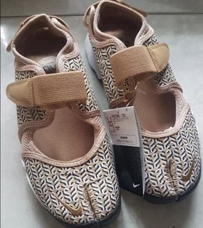 (Kategori: ) berada di . Dikirim oleh hariastuti (ID iklan 1464967481, Gambar 1). Deskripsi: .