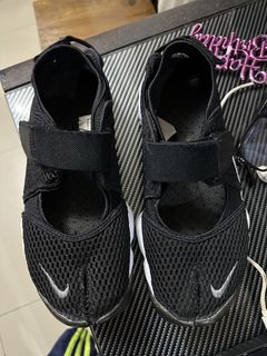 (Category: ) located in . Submitted by wear.next (Listing ID 1464924020, Image 1). Description: .