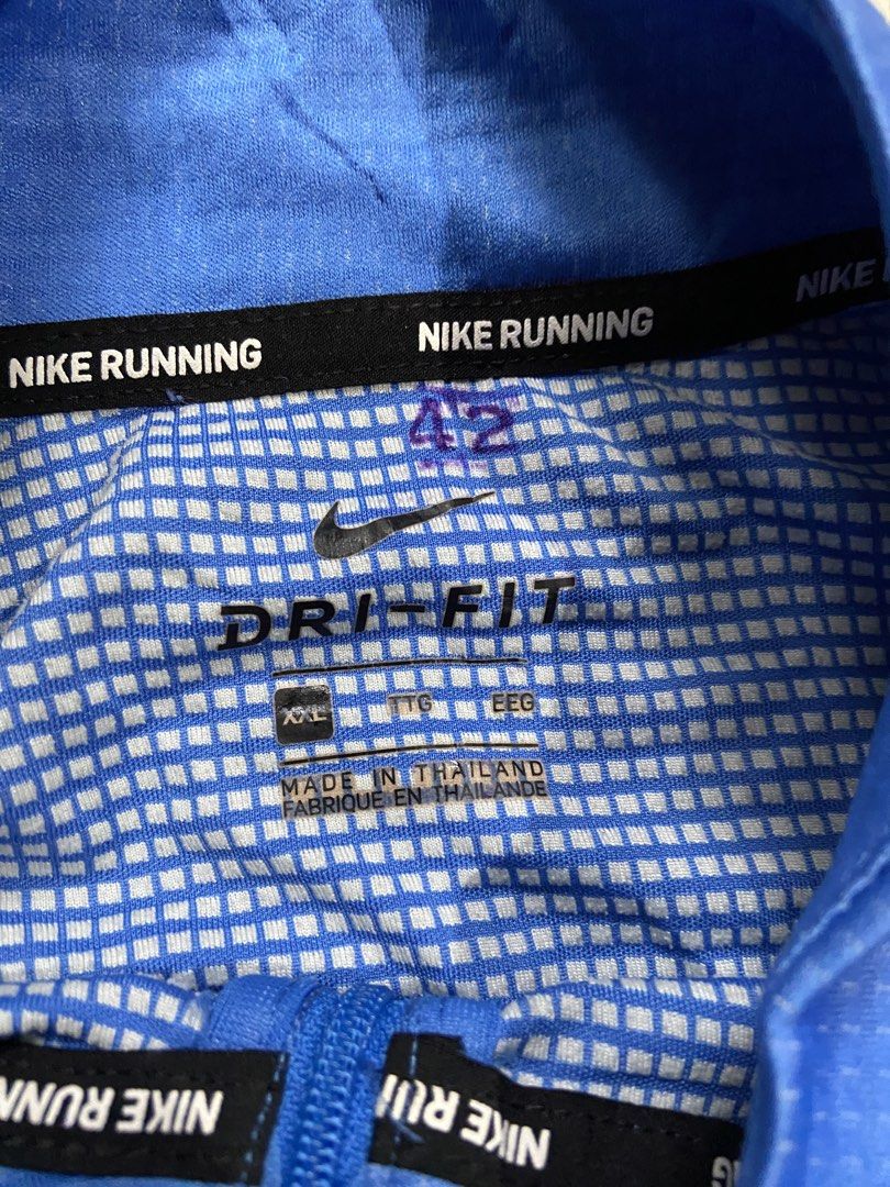 NIKE DIRFIT POLO QAURTER ZIP (Category: Activewear) located in Salug. Submitted by bagdoi_finds (Listing ID 1464901812, Image 2). Description: .