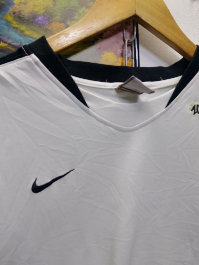 nike dri fit tee (Category: Tshirts & Polo Shirts ) located in Valenzuela. Submitted by joshwrldselection (Listing ID 1464897645, Image 2). Description: medium - large very good condition need wash thrift..