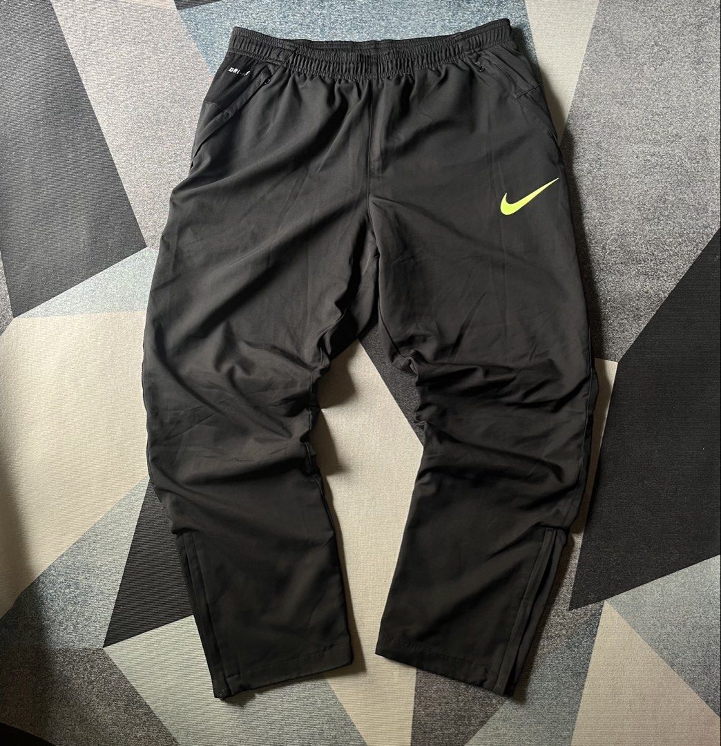 Nike Drifit Track Pants (Category: Joggers) located in Paranaque City. Submitted by mackraven260159 (Listing ID 1464880381, Image 3). Description: Waist 32-40 x Length 41 Have Ankle Zip.