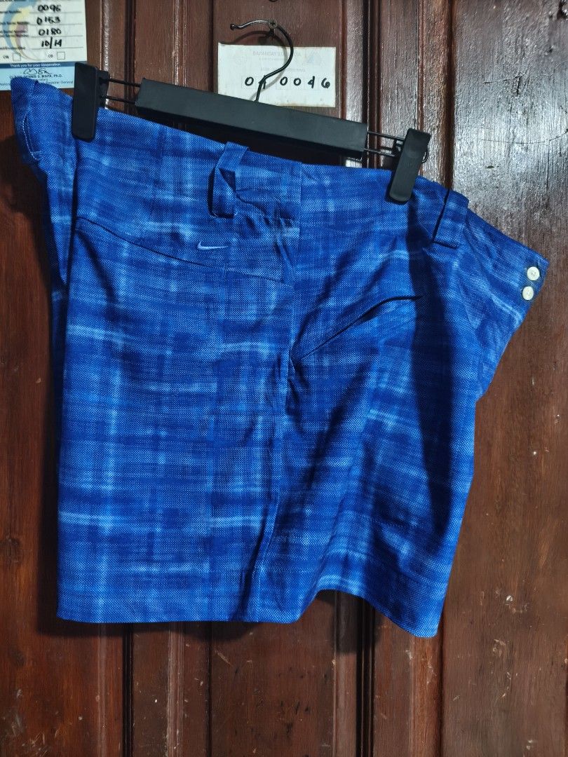 Nike Golf Shorts Dri fit (Category: Shorts) located in Quezon City. Submitted by makmakramirez (Listing ID 1464887278, Image 2). Description: size: 36-38 length 15 inches Brand: Nike Golf (Dri-FIT) ​Item: Women's Golf Shorts ​Color: Royal / Vibrant Blue textured check pattern ​Size: US 14 / UK 18 / F 48 ​Features: Front slide pockets, back pockets, double-button closure, belt loops ​Condition: Pre-owned / Good condition loc santa Lucia novaliches