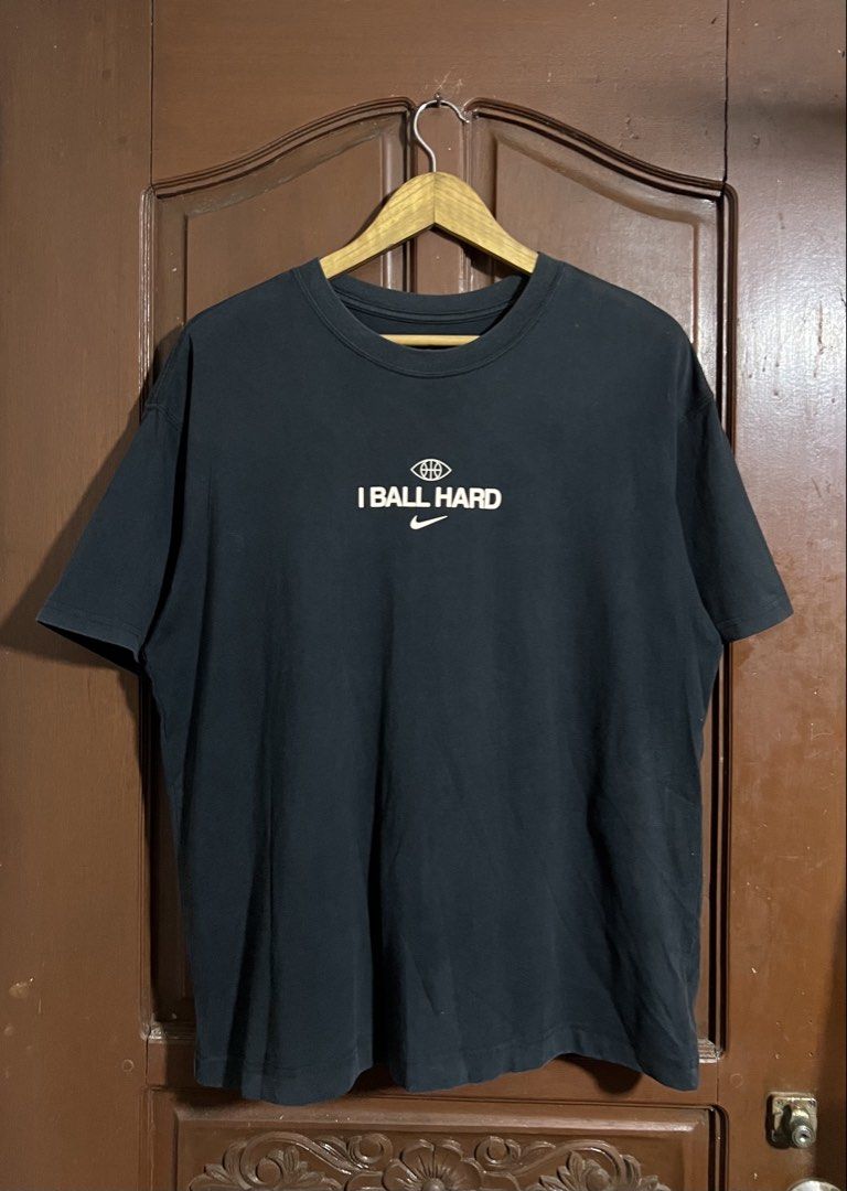 Nike I Ball Hard Shirt (Category: Tshirts & Polo Shirts ) located in Manila. Submitted by thriftpoint99 (Listing ID 1464889752, Image 1). Description: 22.5x27 No issue Good condition.