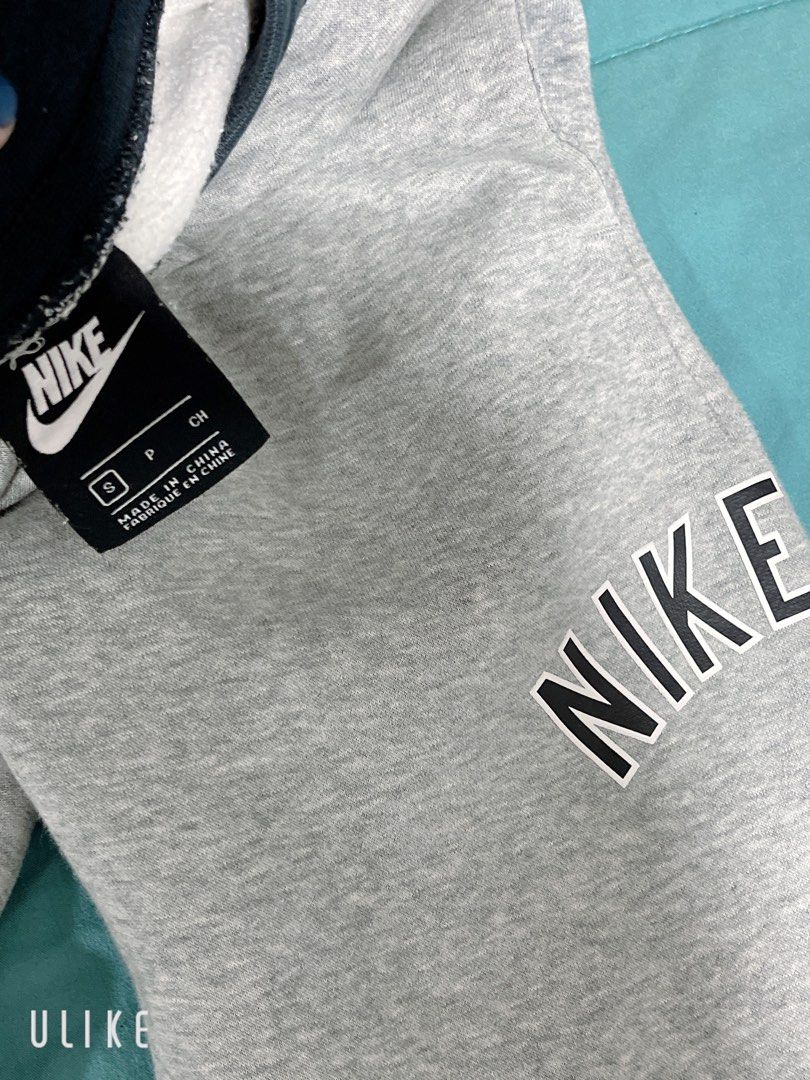 Nike jogger for kids (Category: Babies & Kids Fashion) located in Angeles City. Submitted by sjd_stuff (Listing ID 1464830658, Image 2). Description: .