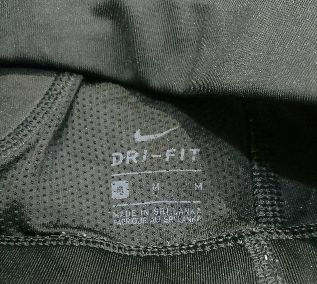 Nike Just Do It Sports Bra (Category: Activewear) located in Davao. Submitted by thrifttayo (Listing ID 1464894521, Image 2). Description: M on tag No Issue Excellent Condition .