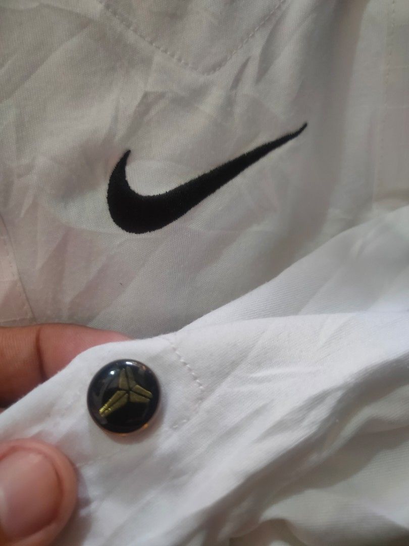 Nike kobe jersey (Category: Activewear) located in Daet. Submitted by thriftnidiegz (Listing ID 1464797561, Image 3). Description: almost brand new condi no issue no stain L-30 W-22.