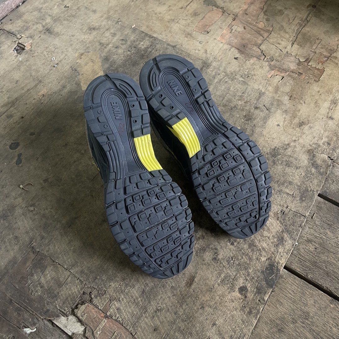 Nike P-6000 Grey Yellow Navy US 10 (Category: Sneakers) located in Manila. Submitted by bravebird_164362 (Listing ID 1464894516, Image 2). Description: - Model: Nike P-6000 - Colorway: Grey, Navy, and Yellow - Size: US 10 / UK 9 / EUR 44 ISSUE SIGN OF USE.