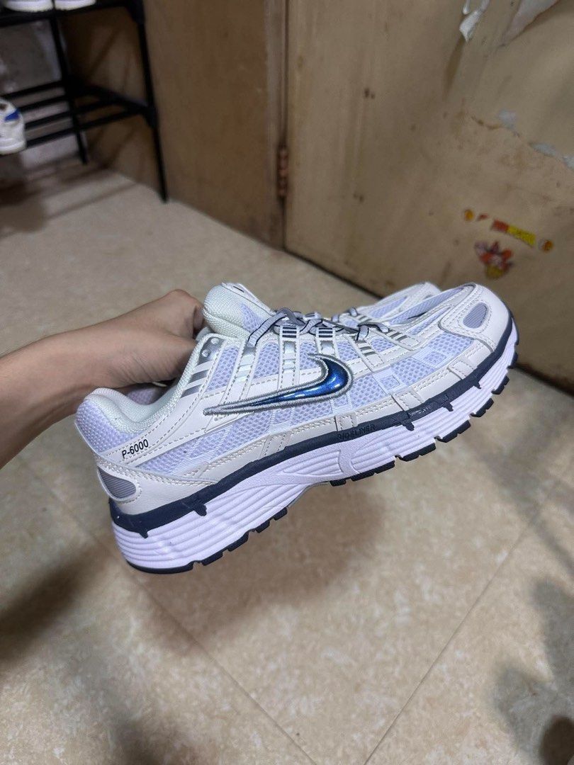 Nike P-6000 White Metallic Silver (Category: Sneakers) located in Tarlac. Submitted by easy.shop.ph (Listing ID 1464898708, Image 2). Description: FS! Nike P-6000 running shoes (unisex) RFS: Hindi kasya never been used. 100% Authentic .