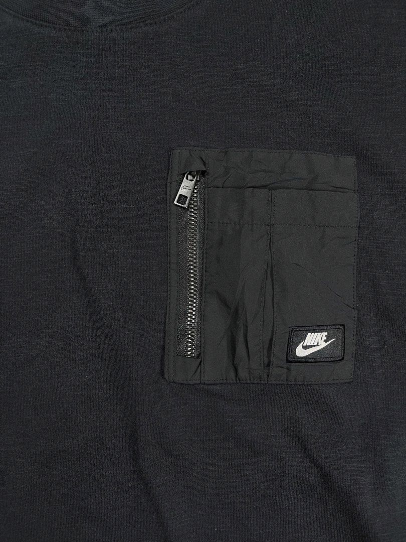 Nike Pocket Zip (Category: Tshirts & Polo Shirts ) located in Bacolod City. Submitted by gabinuks2039771 (Listing ID 1464806030, Image 2). Description: 20x26 Authentic Dm if interested .