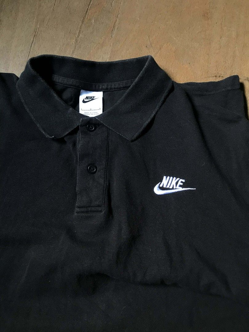 Nike polo (Category: Tshirts & Polo Shirts ) located in Manila. Submitted by thriftnicarl.3 (Listing ID 1464921018, Image 2). Description: Nike polo sizes -large dimes - W 21.1 L 26 price - 399 Free ship via jnt 🏷️.