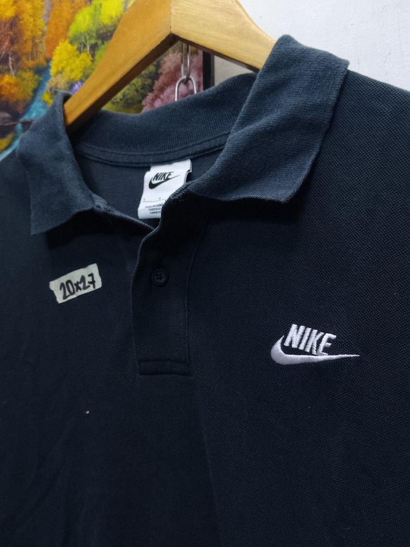 nike polo tee (Category: Tshirts & Polo Shirts ) located in Valenzuela. Submitted by joshwrldselection (Listing ID 1464897813, Image 2). Description: medium - large very good condition sign of use on collar neck thrift..