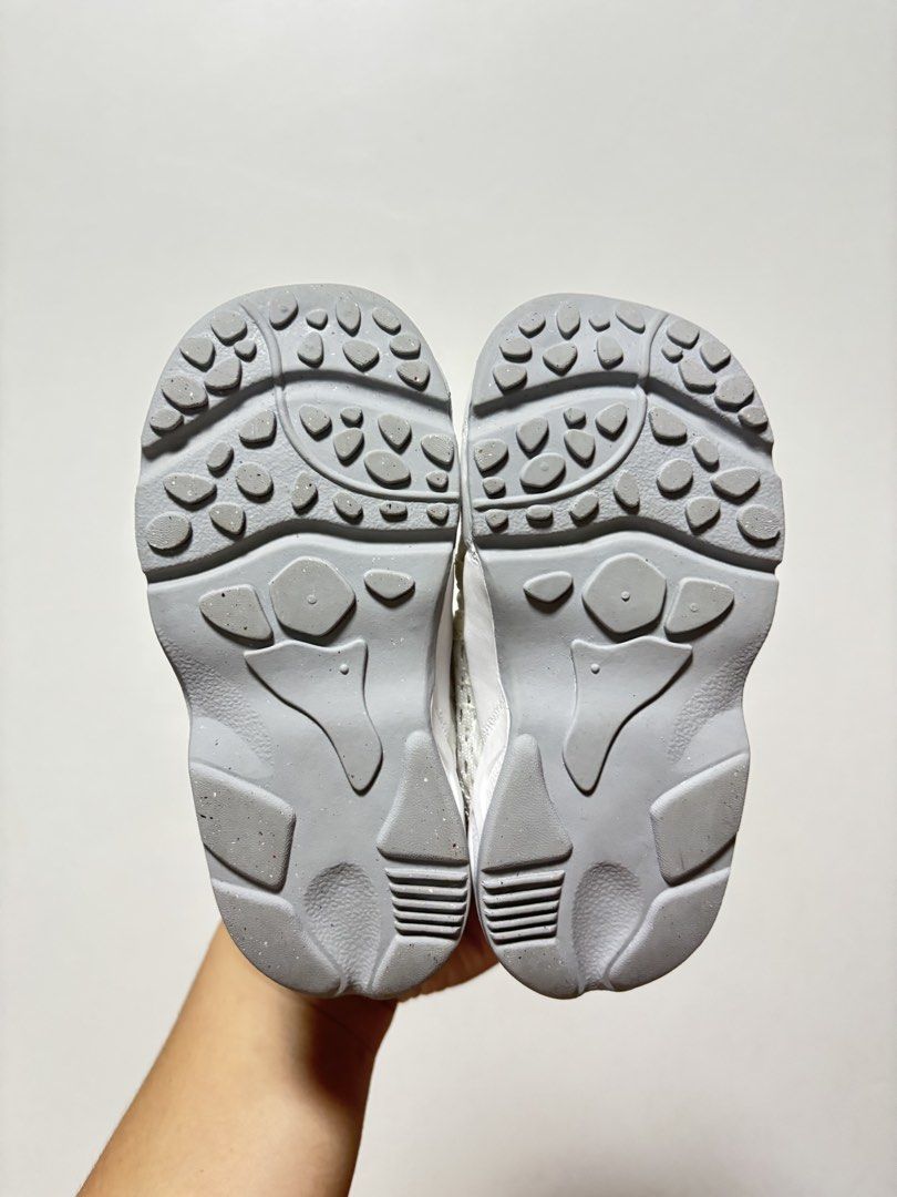 Nike rift kids (12cm) (Category: Babies & Kids Fashion) located in Imus. Submitted by littlebooythriftstore (Listing ID 1464798316, Image 3). Description: Bqcoor.