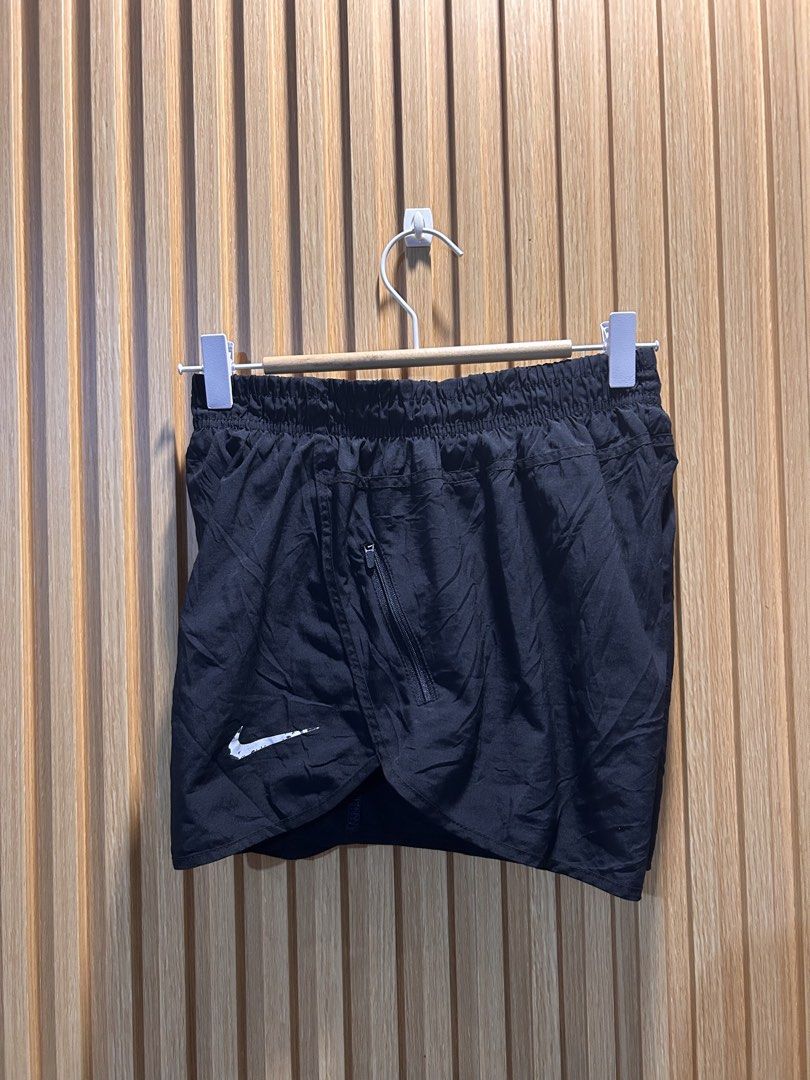 NIKE RUNNING (Category: Activewear) located in Tubod. Submitted by just_thrift.1 (Listing ID 1464771882, Image 1). Description: ‼️FOR SALE‼️FOR SALE‼️ NIKE RUNNING 📐Waist: 27-34 📐Length: 13-14 🎨Color Rate: 9.8/10 ✅Excellent Condition ✅No Issue ₱250 “Disclaimer: I am ( Kyle ) not affiliated with [Brand Name] and do not receive any compensation for this content. The views and opinions expressed here are entirely my own.”.