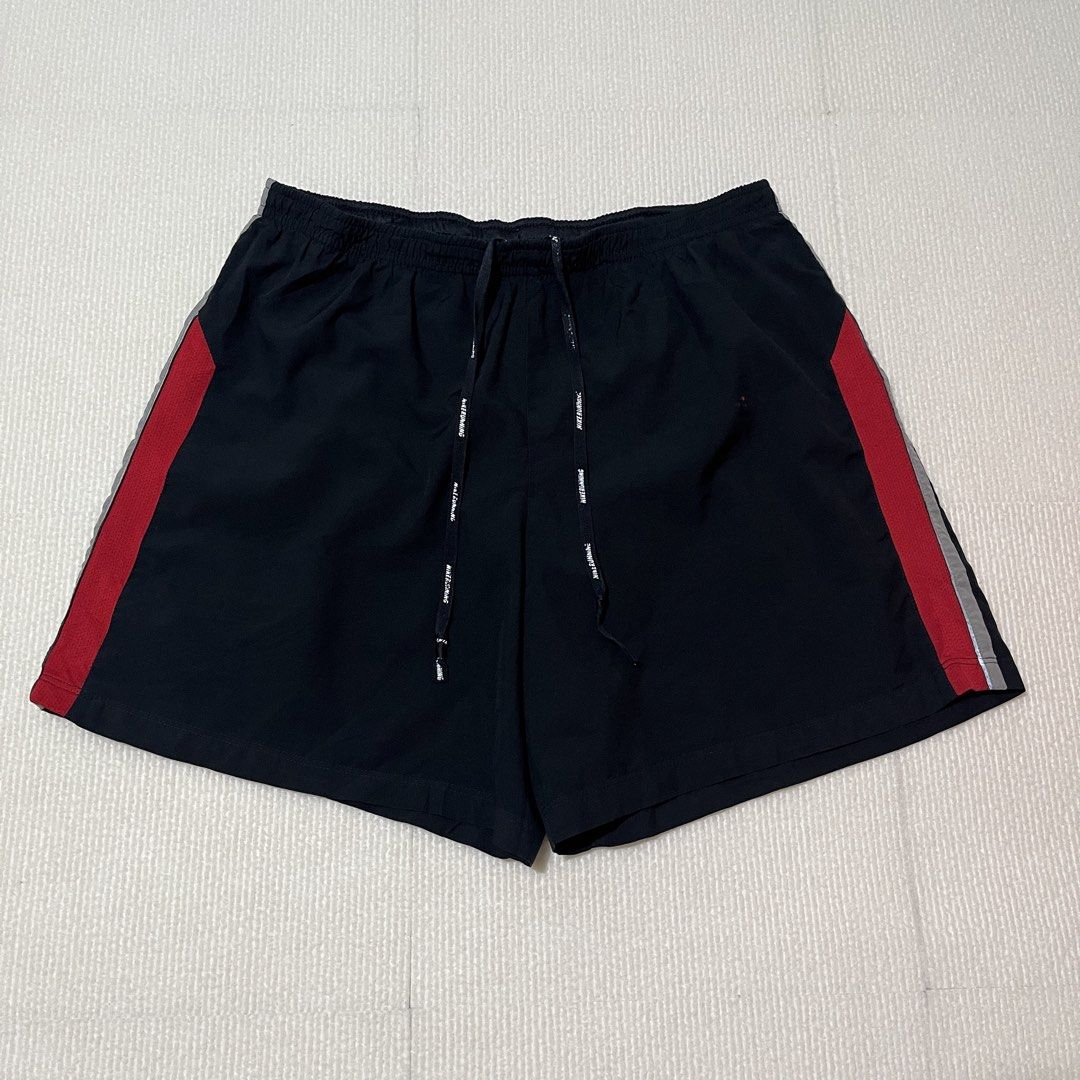 running shorts nike (Category: Activewear) located in Malay. Submitted by oplt_dept. (Listing ID 1464868697, Image 1). Description: -exellent condition -running essentials -waist:30-36 -length:15 -leg opening:13.5 -made in vietnam.