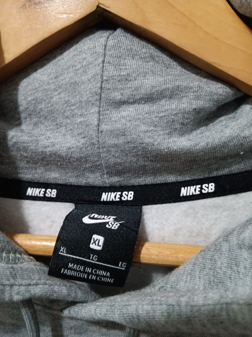 NIKE SB (Category: Coats, Jackets and Outerwear) located in Dauis. Submitted by udenglegaspi (Listing ID 1464831197, Image 2). Description: .