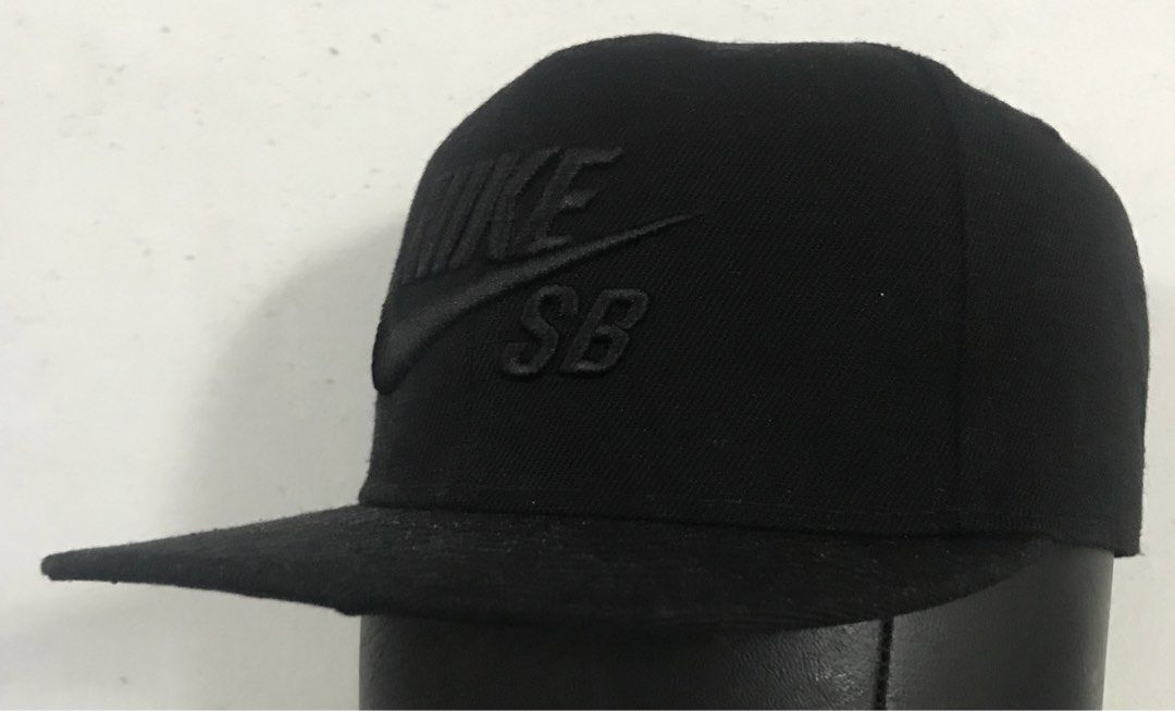 Nike Sb (Category: Caps & Hats) located in Manila. Submitted by avecillaa57811 (Listing ID 1464968413, Image 2). Description: ❗️snap back.