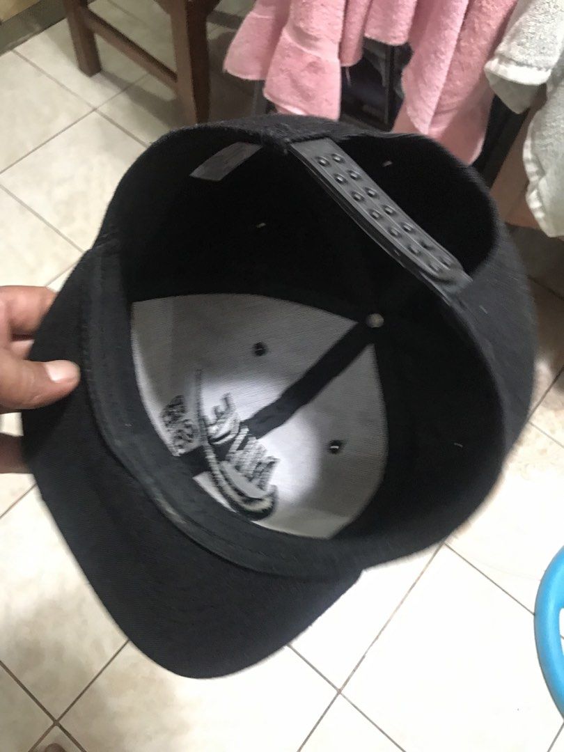 Nike Sb (Category: Caps & Hats) located in Manila. Submitted by avecillaa57811 (Listing ID 1464968413, Image 3). Description: ❗️snap back.