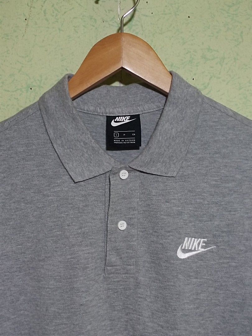 Nike short sleeve polo (Category: Tshirts & Polo Shirts ) located in Catbalogan. Submitted by thriftwthbart (Listing ID 1464883405, Image 2). Description: Ready to wear dimes: 19x28 cr: 9.5/10 no issue.