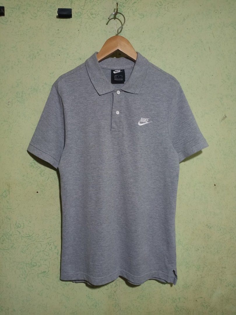 Nike short sleeve polo (Category: Tshirts & Polo Shirts ) located in Catbalogan. Submitted by thriftwthbart (Listing ID 1464883405, Image 1). Description: Ready to wear dimes: 19x28 cr: 9.5/10 no issue.