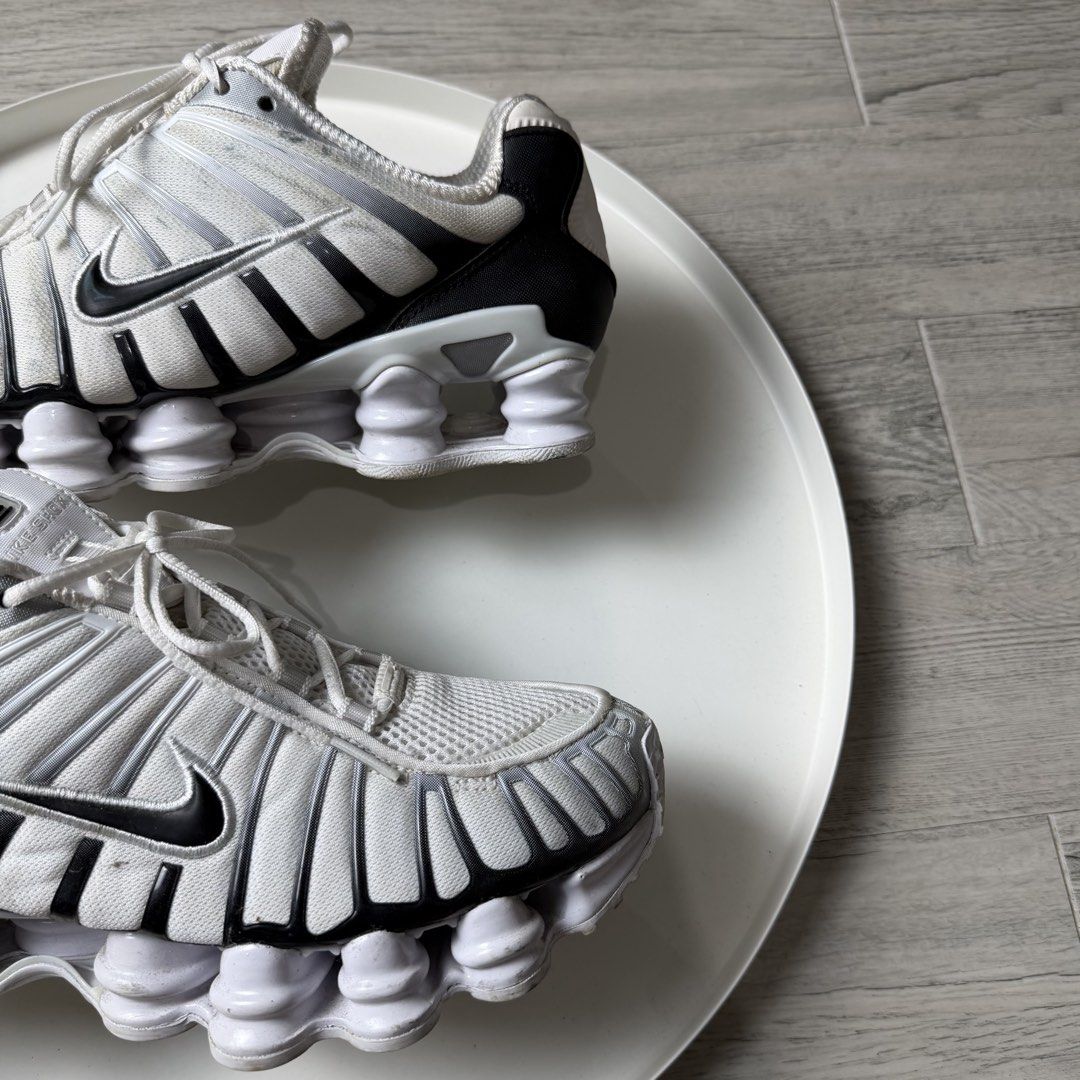 Nike Shox TL (Category: Sneakers) located in Valenzuela. Submitted by wornagainstudios (Listing ID 1464879628, Image 3). Description: Bought bnew, used thrice.