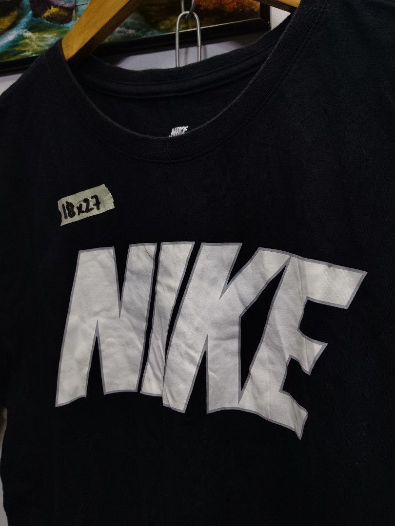nike spell out tee (Category: Tshirts & Polo Shirts ) located in Valenzuela. Submitted by joshwrldselection (Listing ID 1464900878, Image 2). Description: small - medium very good condition need wash only thrift..