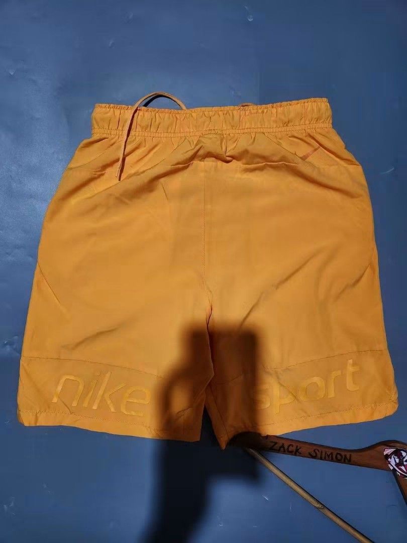 nike sport (Category: Activewear) located in General Santos City (Dadiangas). Submitted by alzacksimo35414 (Listing ID 1464891993, Image 2). Description: 599 +sf PHOTO MAY VARY DUE TO LIGHTING 🥰 Brand: NIKE ✅️actual dimention 32-34 × 15.5 ✅️as new condition ✅️9.9 colorate ✅no issue DISCLAIMER: Please note that I ZACK SIMON is not affiliated with or endorsed by any brand. Any brand names or trademarks mentioned are the properties of their respect