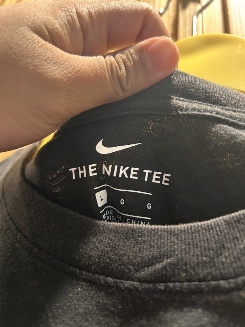 NIKE SWOOSH (Category: Tshirts & Polo Shirts ) located in Tubod. Submitted by just_thrift.1 (Listing ID 1464771441, Image 2). Description: ‼️FOR SALE‼️FOR SALE‼️ NIKE SWOOSH Size: Medium 📐Width: 19.5 📐Length: 28.5 🎨Color Rate: 9.8/10 ✅Excellent Condition ✅No issue ₱350 “Disclaimer: I am ( Kyle ) not affiliated with [Brand Name] and do not receive any compensation for this content. The views and opinions expressed here are entirely my own.”.