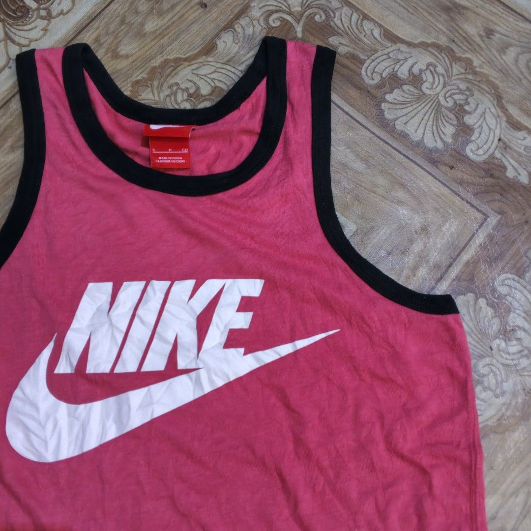 NIKE TANK TOP (Category: Tshirts & Polo Shirts ) located in Polomolok. Submitted by cjramada (Listing ID 1464800782, Image 2). Description: NIKE TANK TOP ‎ ‎Excellent Condition ‎Size - Small ‎Dimes - 18x24.5 ‎Color Rate - 9.8/10 ‎No Issue ‎ ‎₱349+SF ‎.