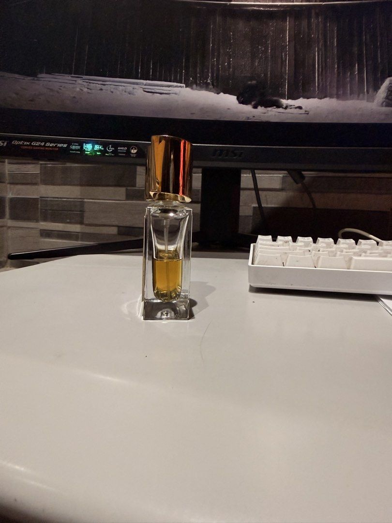 Nishane B-612 Extrait de Parfum (Category: Fragrance & Deodorants) located in Manila. Submitted by tiborarjay69671 (Listing ID 1464784255, Image 2). Description: For sale w/ box, hindi ko lang na post overall goods as perfumer - slightly nego - lalamove or meetup.