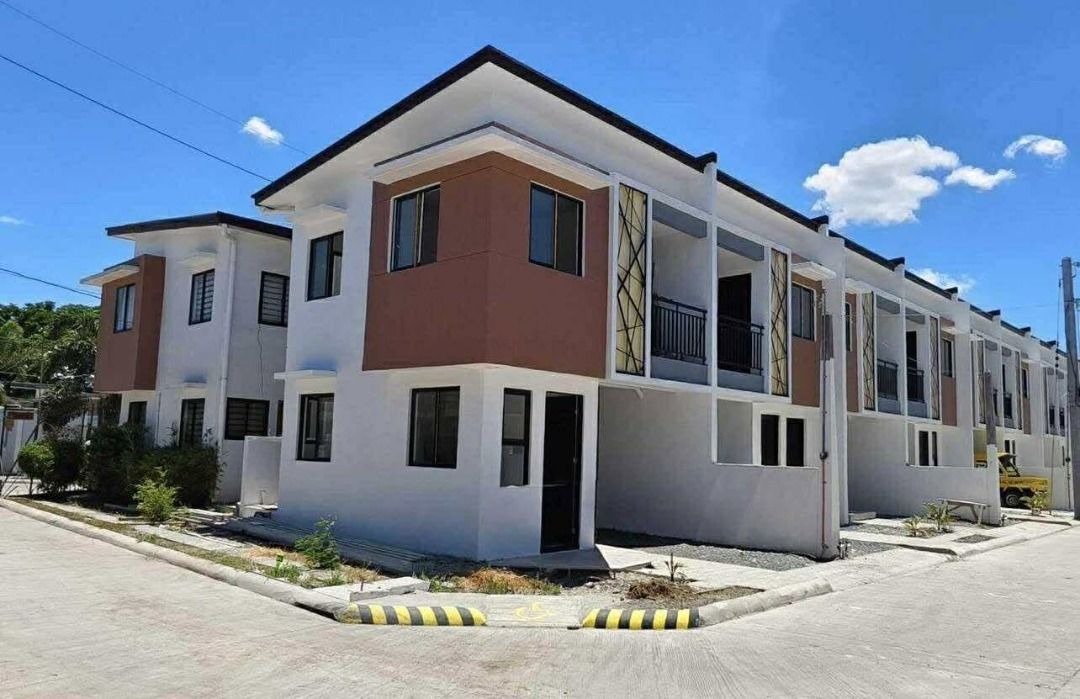 NOVA STELLA RESIDENCES PHASE II (Category: House & Lot) located in Caloocan City. Submitted by gujibupapa (Listing ID 1464812505, Image 3). Description: 🏡✨ NOVA STELLA RESIDENCES PHASE 2 ✨🏡 📍 Location: Medicion 1-B, Imus City, Cavite 📅 Available as of September 21, 2026 🚨 AVAILABLE UNITS 🚨 🌟 End Units 🏠 Blk. 1 Lot 6 (Lot Area: 96 sqm, Floor Area: 66 sqm) 🏠 Blk. 3 Lot 5 (Lot Area: 79 sqm, Floor Area: 72.08 sqm) 🏡 Inner Units (Lot Area: 5