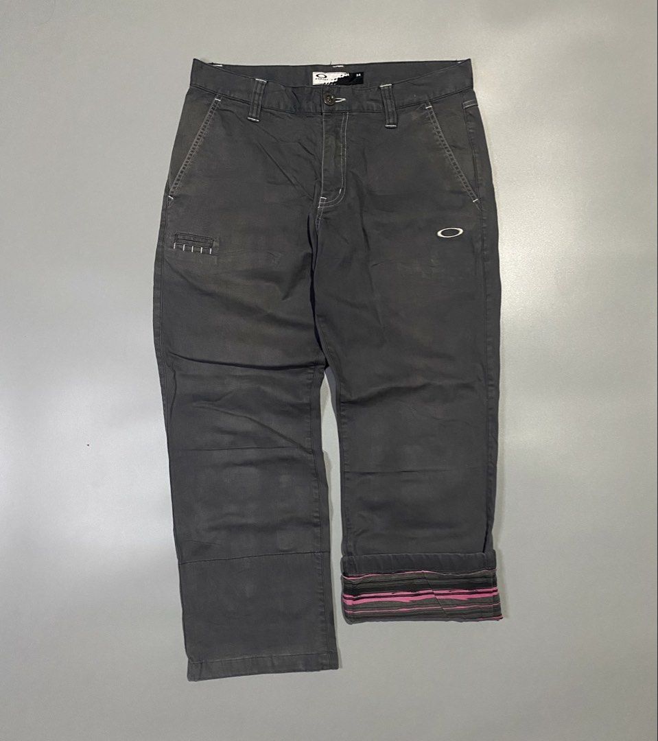 Oakley Motility Mallet Pants (Category: Activewear) located in Jamindan. Submitted by suecyyythrift (Listing ID 1464910034, Image 1). Description: 34 Waist 37 Length 9 Hem Excellent Condition No Issue.