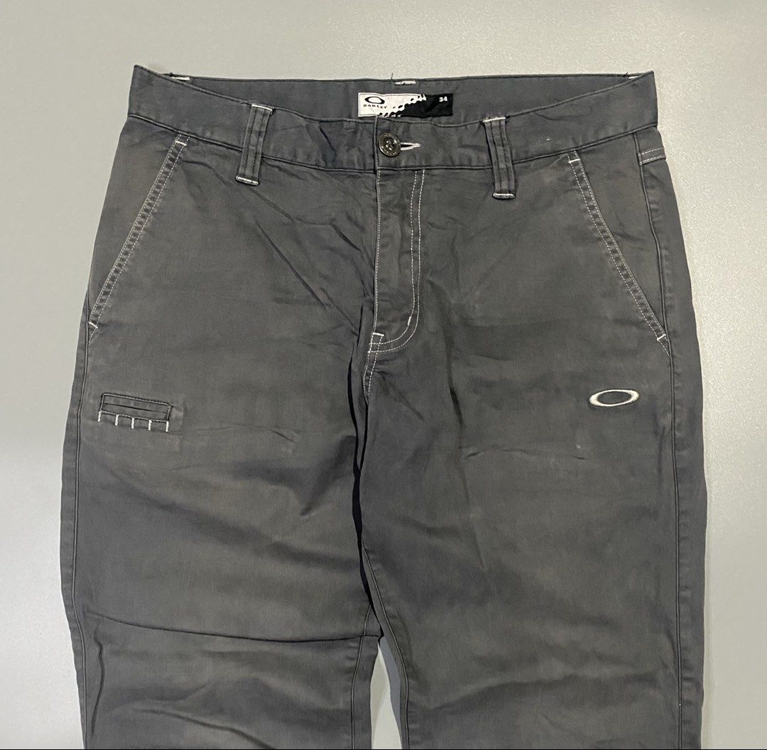 Oakley Motility Mallet Pants (Category: Activewear) located in Jamindan. Submitted by suecyyythrift (Listing ID 1464910034, Image 2). Description: 34 Waist 37 Length 9 Hem Excellent Condition No Issue.