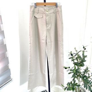 (Category: ) located in . Submitted by momentsofyouth.clothing (Listing ID 1464892615, Image 1). Description: .