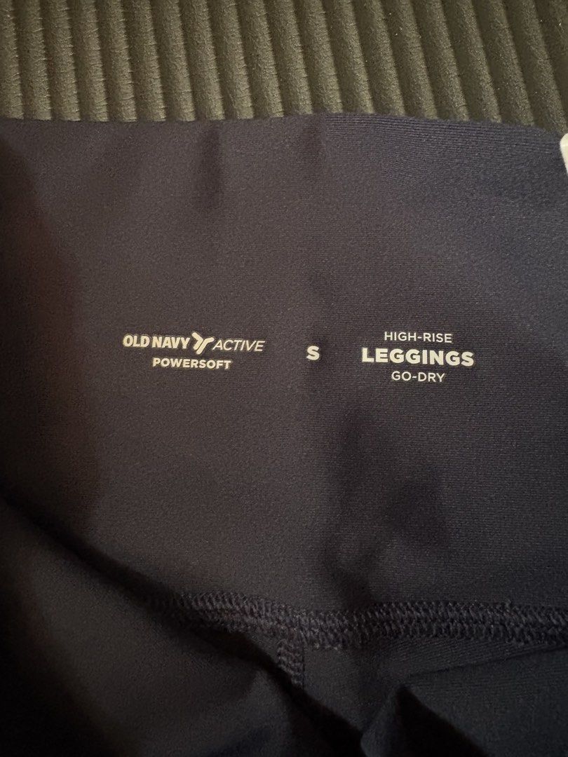 Old Navy Powersoft High-Rise 7/8 Ankle Leggings (Category: Activewear) located in Quezon City. Submitted by blaise07 (Listing ID 1464846500, Image 1). Description: - Brand: Old Navy - Item: Activewear Leggings - Color: Dark Navy Blue - Size: Small (S) - Length: 7/8 Ankle Length - Fit: High-rise with light compression - Technology: Go-Dry moisture-wicking material - Condition: Brand new with original tags attached RFS: tita from states gave this b
