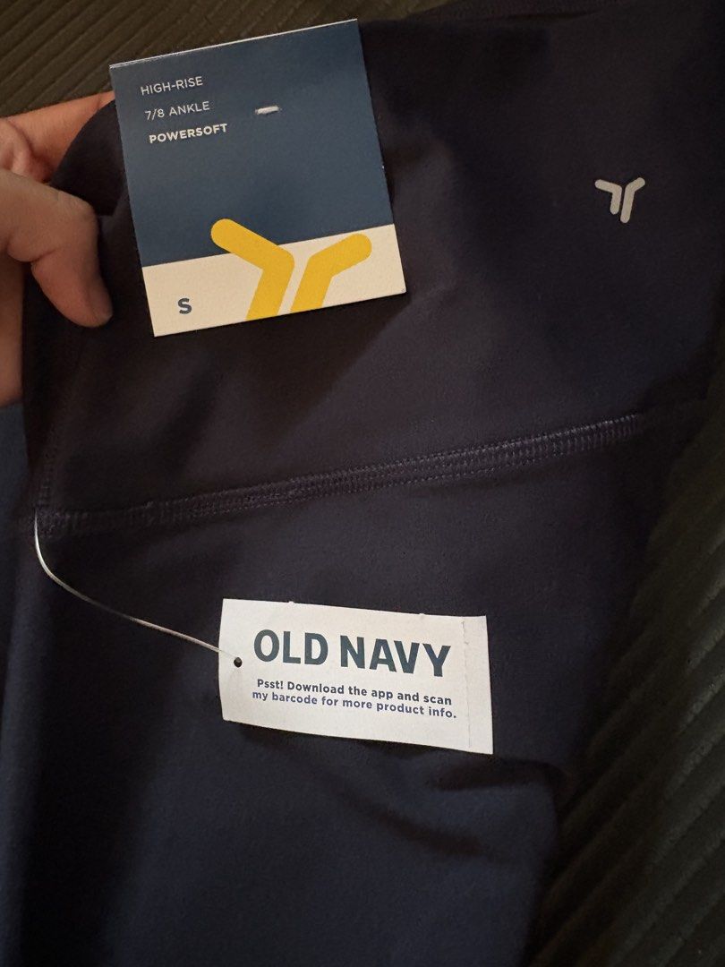 Old Navy Powersoft High-Rise 7/8 Ankle Leggings (Category: Activewear) located in Quezon City. Submitted by blaise07 (Listing ID 1464846500, Image 3). Description: - Brand: Old Navy - Item: Activewear Leggings - Color: Dark Navy Blue - Size: Small (S) - Length: 7/8 Ankle Length - Fit: High-rise with light compression - Technology: Go-Dry moisture-wicking material - Condition: Brand new with original tags attached RFS: tita from states gave this b