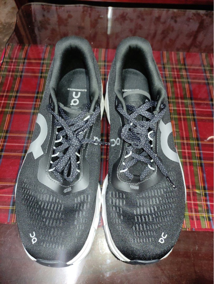 ON Cloudmonster 2 Black Frost White (Category: Casual Shoes) located in Cavite. Submitted by hottiemean (Listing ID 1464907577, Image 3). Description: Bnew No Box Size 10 (Mens Size) ON Cloudmonster 2 Black Frost White.