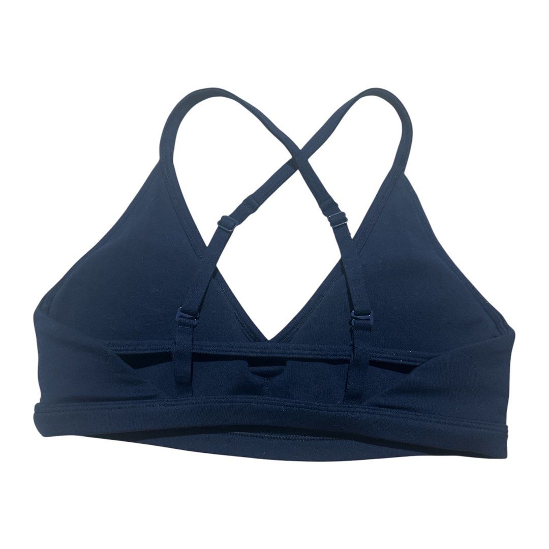 Oner active timeless strappy small (Category: Activewear) located in Iba. Submitted by xooperfindslb (Listing ID 1464951660, Image 2). Description: Oner active timeless strappy Navy blue Small Band width when flat - 12” No issue Can pass as new.