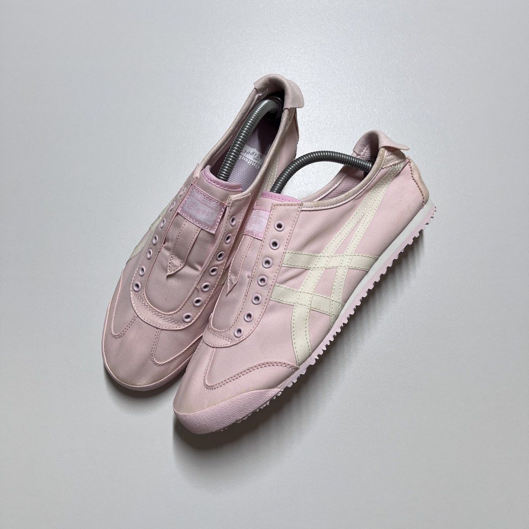 ONITSUKA US10 (Category: Casual Shoes) located in Carmona. Submitted by aijushoeshop (Listing ID 1464886988, Image 1). Description: ONÌTS pink Slip-on 10us l 44euro l 28cm Excellent Condition✨ Mine : 1990 DISCLAIMER: AIJUSHOESHOP are not affiliated with or associated with any brands or companies mentioned. All products shown are independently sourced, The authenticity of items is not guaranteed unless verified/proven authentic. Buyers are encoura