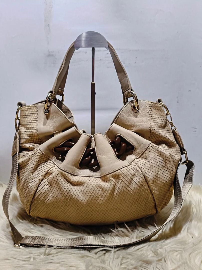 Original FURLA Python skin bag (Category: Shoulder Bags) located in Cabuyao City. Submitted by your____lux____shop (Listing ID 1464796945, Image 1). Description: Sale❗️Sale❗️Sale❗️ ₱ 2,899 Original FURLA Like new Genuine python skin Medium-Large Provided sling strap 📌First to pay!.