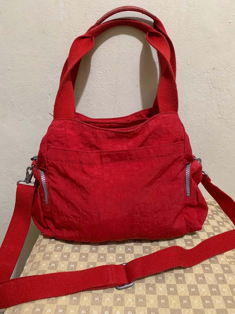 Original kipling (Category: Luxury Bags & Wallets) located in Rizal. Submitted by leignarose0shoppe (Listing ID 1464950830, Image 2). Description: original kipling still in good gondition see last photo for issue ( velcro tape).