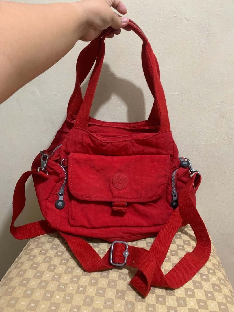 Original kipling (Category: Luxury Bags & Wallets) located in Rizal. Submitted by leignarose0shoppe (Listing ID 1464950830, Image 1). Description: original kipling still in good gondition see last photo for issue ( velcro tape).