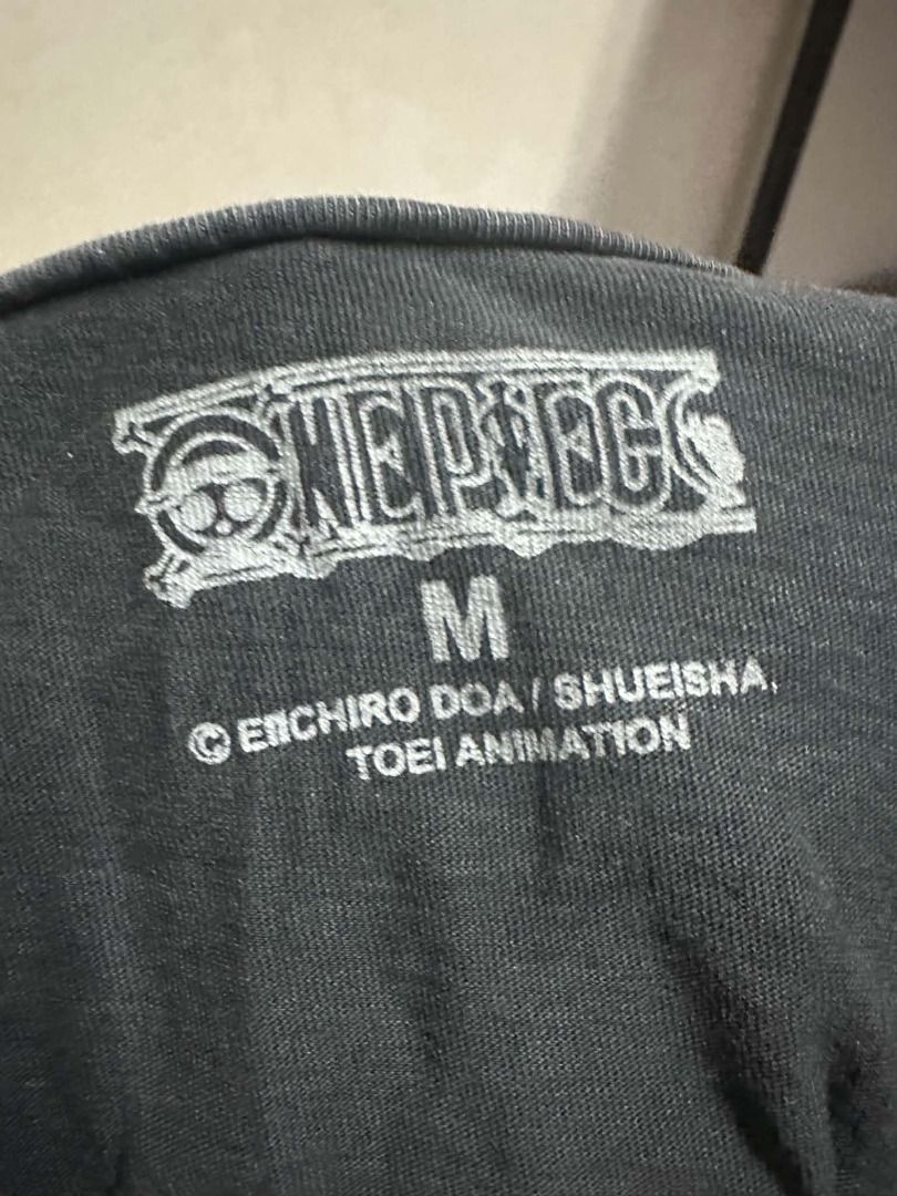 Original One Piece Shirt (Category: Tshirts & Polo Shirts ) located in Makati City. Submitted by luckymoonshop (Listing ID 1464935810, Image 3). Description: Original One Piece Shirt PHP 300.00 Size: Medium - Men.